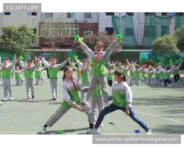 李昕奚爱华等冠军参与荆州站健身跑，点燃拼搏精神圣火台